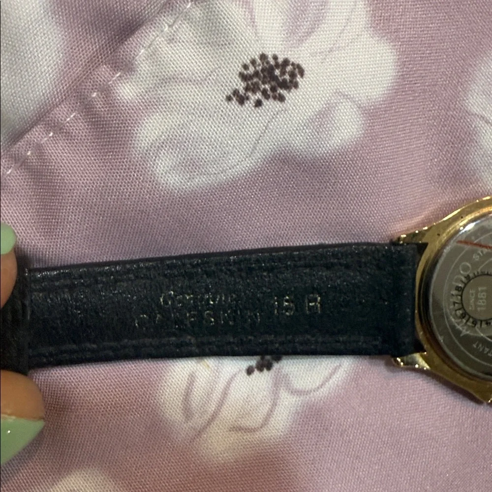Authentic Women’s Vintage Movado Museum watch Gold face quartz crystal movement